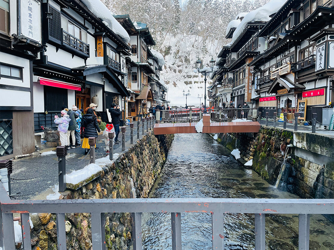 昼間の銀山温泉の写真②