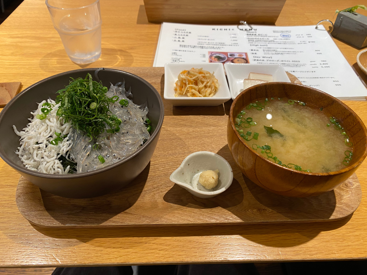 しらす丼